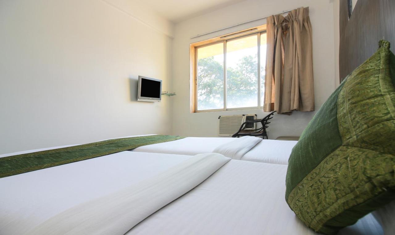 Treebo Trend Golden Nest Hotel Thane Exterior photo