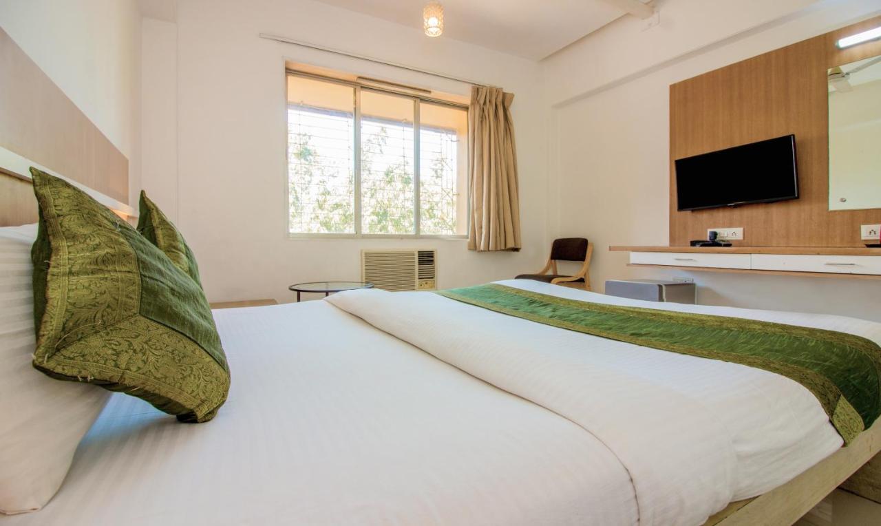 Treebo Trend Golden Nest Hotel Thane Exterior photo